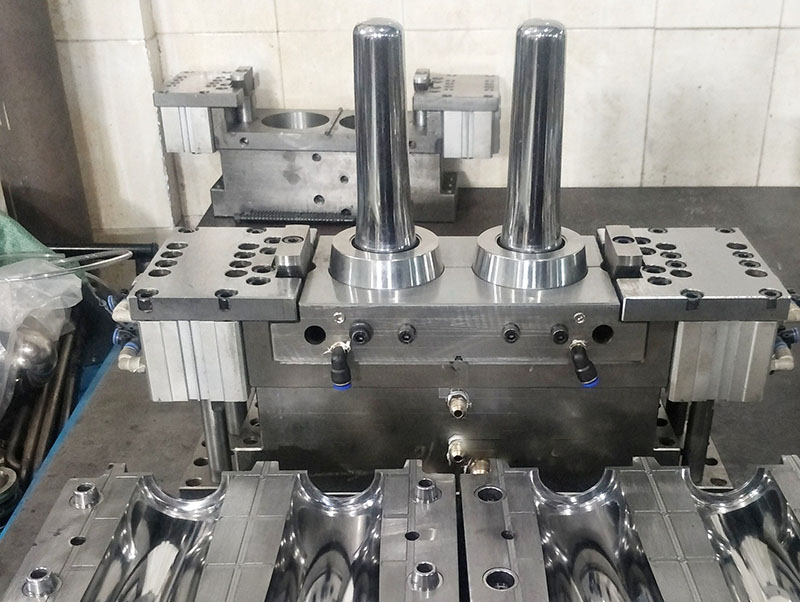 渠模具制造-05