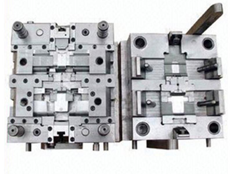 渠精密塑料模-07